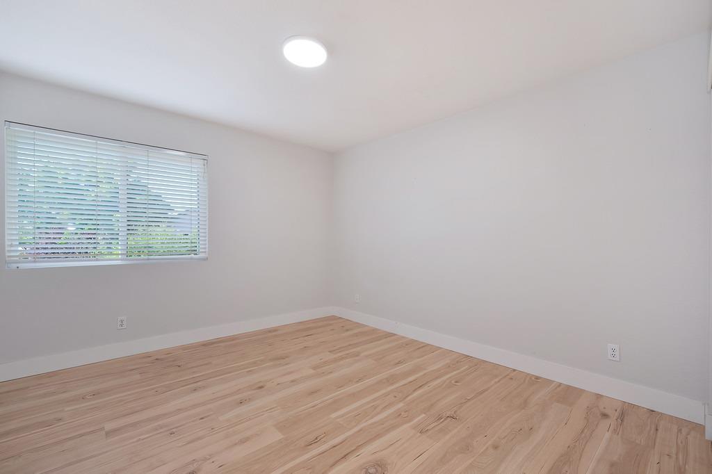 Detail Gallery Image 36 of 63 For 2725 Henri Ct, Davis,  CA 95618 - 5 Beds | 2/1 Baths