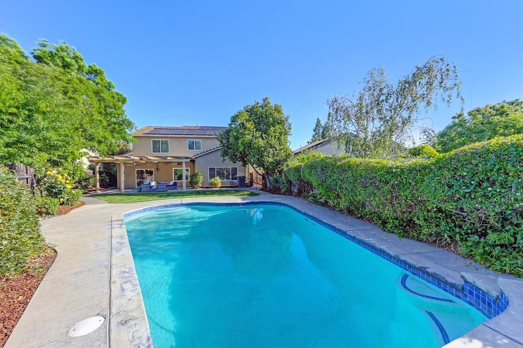 Detail Gallery Image 53 of 63 For 2725 Henri Ct, Davis,  CA 95618 - 5 Beds | 2/1 Baths