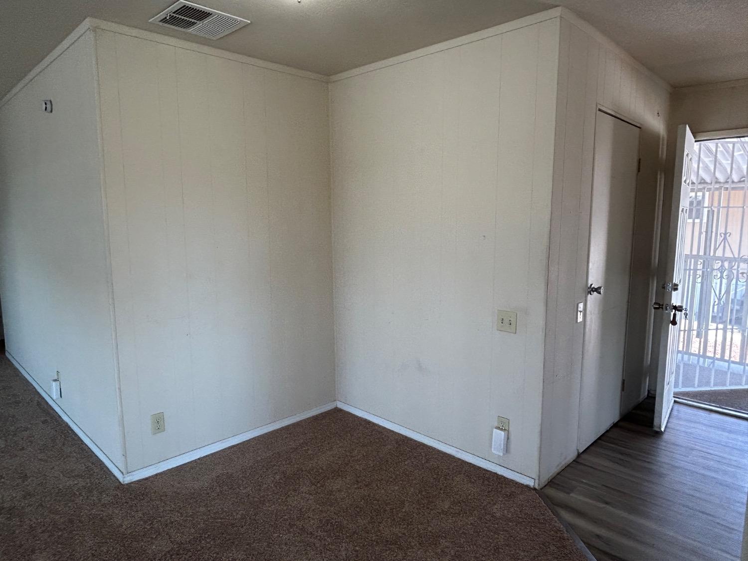 Detail Gallery Image 16 of 40 For 6616 Capital Dr 81, Sacramento,  CA 95828 - 2 Beds | 2 Baths
