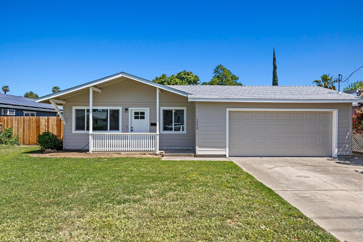 Detail Gallery Image 1 of 31 For 1340 Phillips Rd, Yuba City,  CA 95991 - 3 Beds | 2 Baths