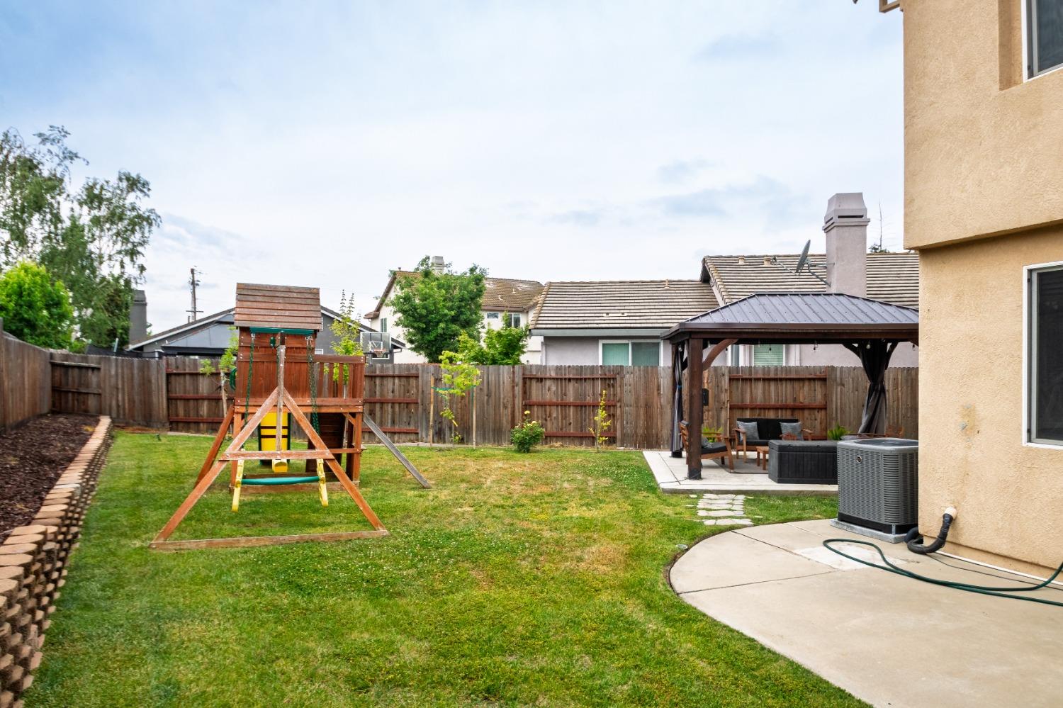Detail Gallery Image 33 of 33 For 9090 Piazza Ct, Elk Grove,  CA 95624 - 4 Beds | 2/1 Baths