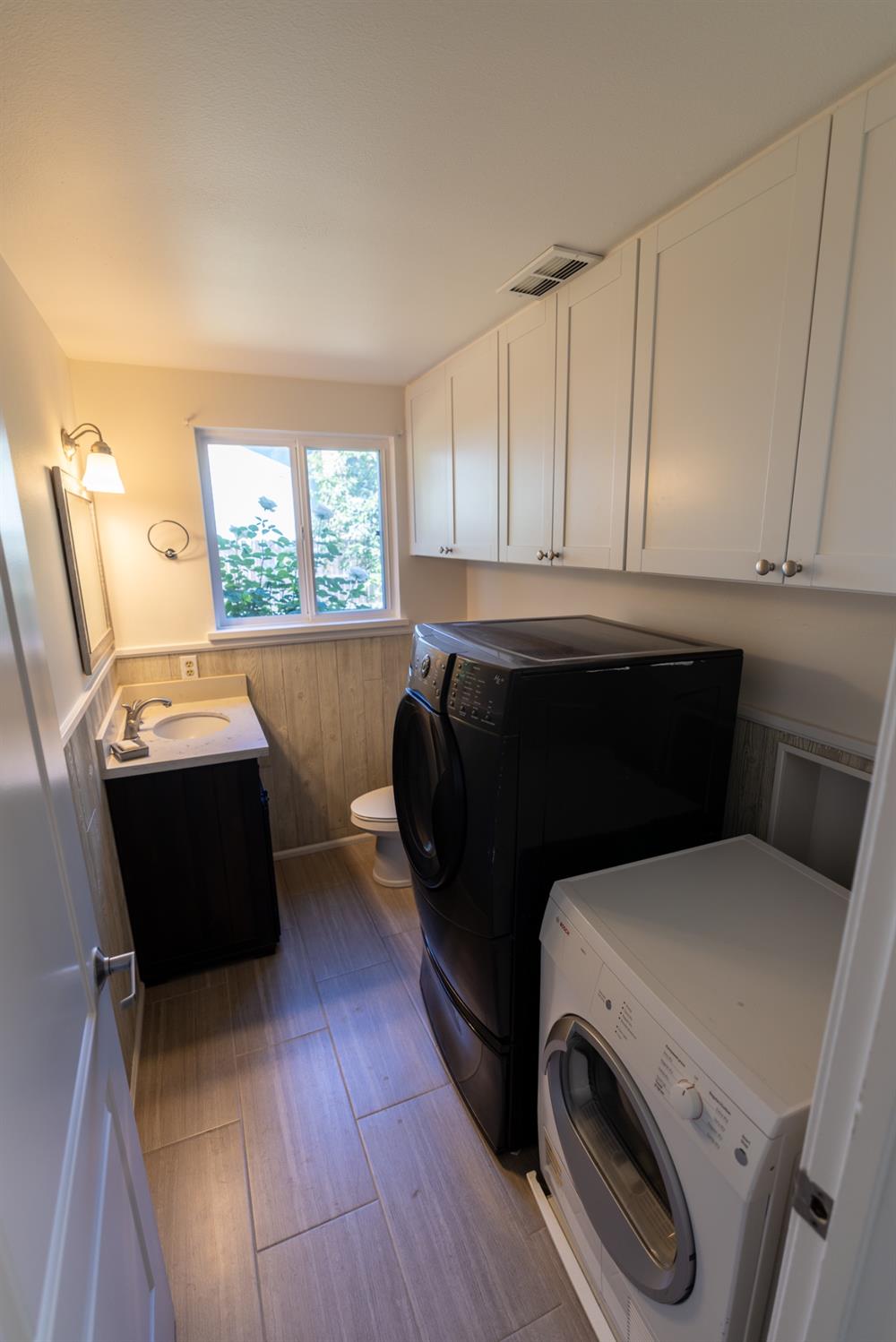 Detail Gallery Image 19 of 19 For 2200 El Cejo Cir, Rancho Cordova,  CA 95670 - 5 Beds | 2/1 Baths