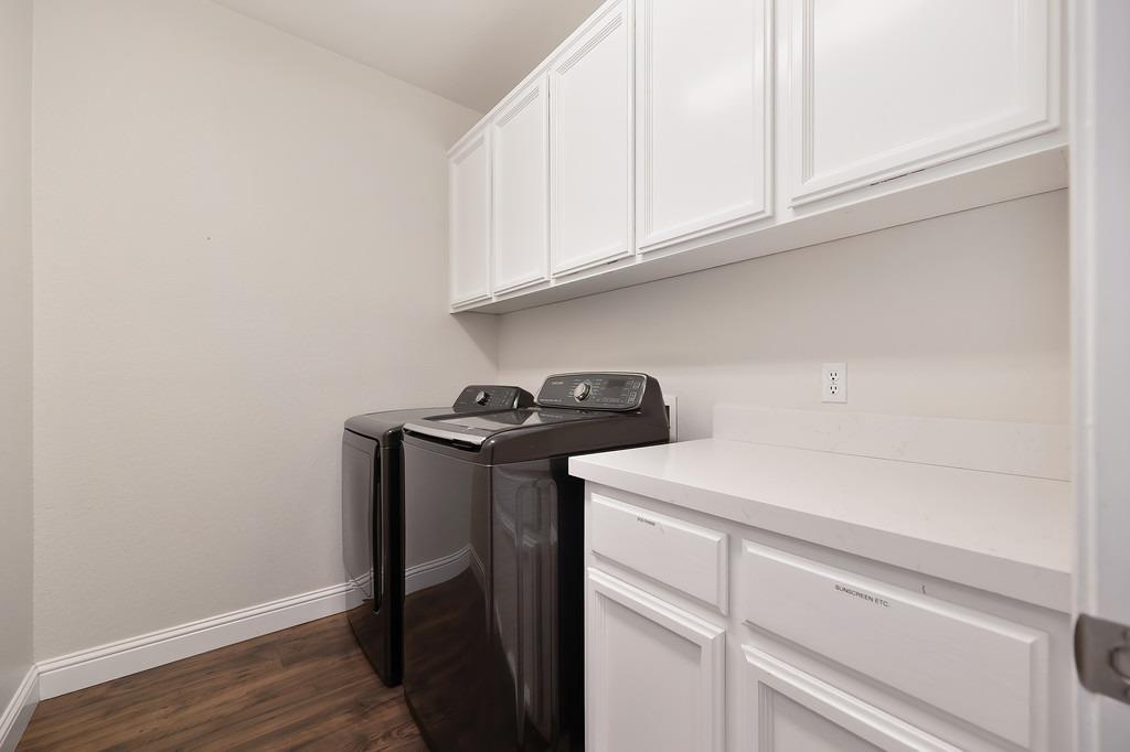 Detail Gallery Image 26 of 63 For 2725 Henri Ct, Davis,  CA 95618 - 5 Beds | 2/1 Baths