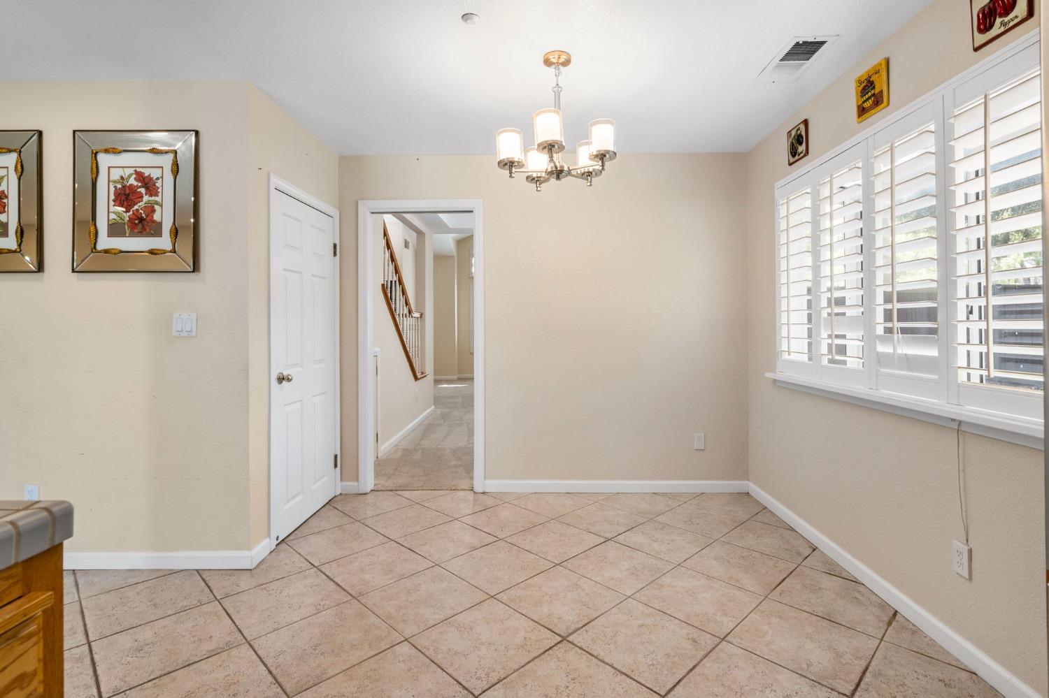 Detail Gallery Image 23 of 45 For 775 Vivian Dr, Livermore,  CA 94550 - 4 Beds | 3 Baths