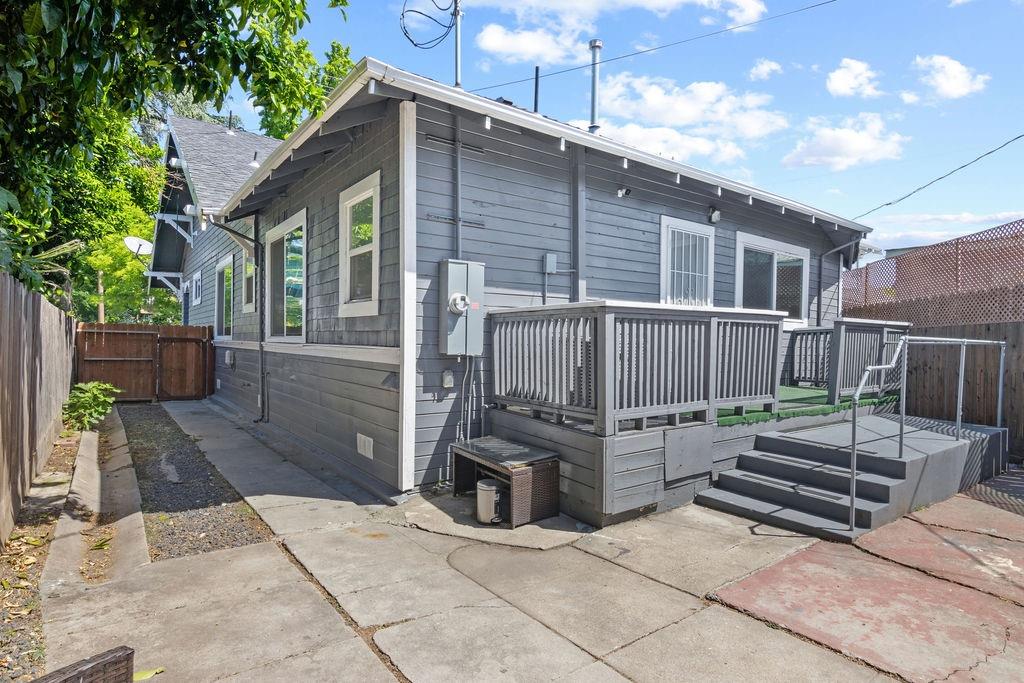 Detail Gallery Image 35 of 39 For 414 W Vine St, Stockton,  CA 95203 - 3 Beds | 2 Baths