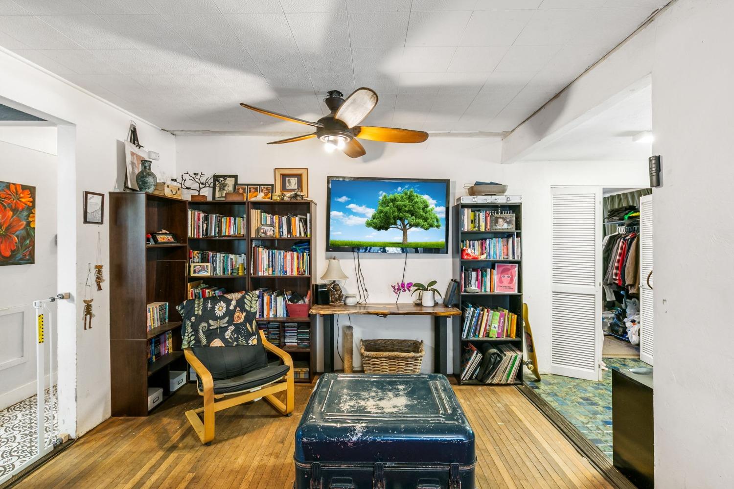 Detail Gallery Image 10 of 58 For 26 Oak Ave, Woodland,  CA 95695 - 4 Beds | 4 Baths