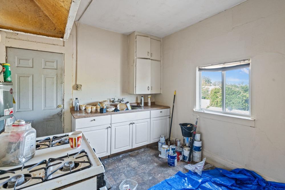 Detail Gallery Image 12 of 33 For 322 E Pine St, Lodi,  CA 95240 - – Beds | – Baths