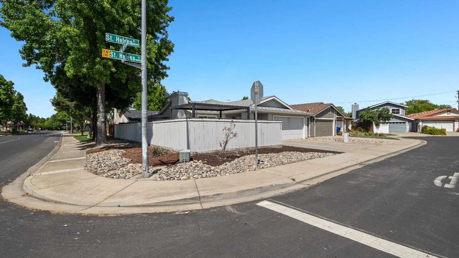 Detail Gallery Image 6 of 52 For 813 St Helena Pl, Modesto,  CA 95356 - 2 Beds | 2 Baths