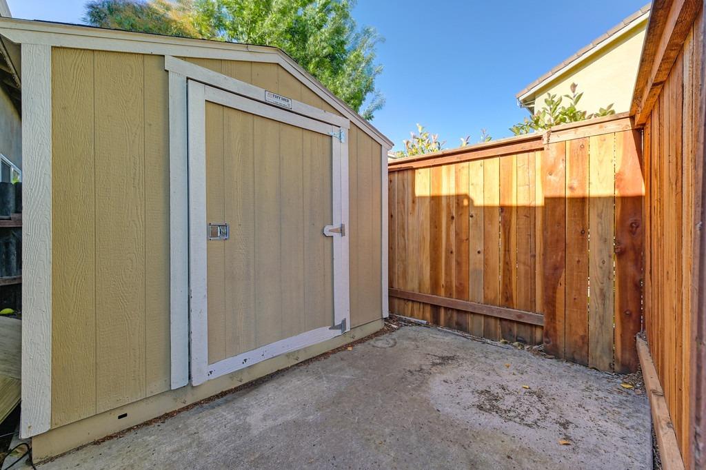 Detail Gallery Image 58 of 63 For 2725 Henri Ct, Davis,  CA 95618 - 5 Beds | 2/1 Baths