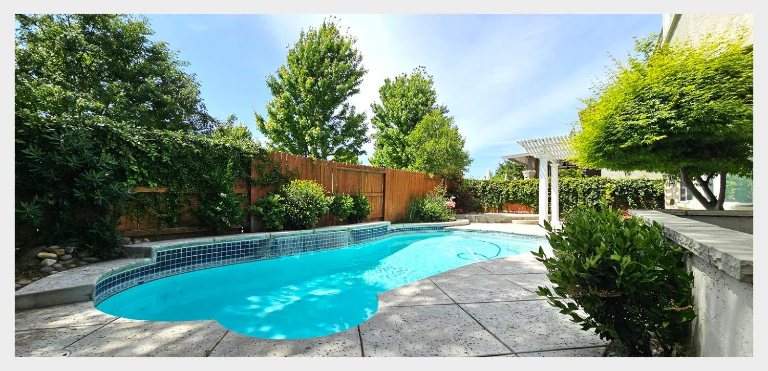 Detail Gallery Image 63 of 80 For 2439 Meridian Dr, Lodi,  CA 95242 - 5 Beds | 3 Baths