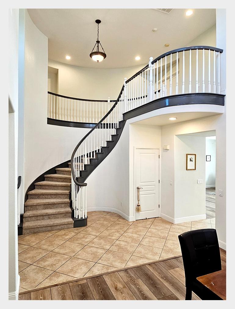 Detail Gallery Image 24 of 80 For 2439 Meridian Dr, Lodi,  CA 95242 - 5 Beds | 3 Baths