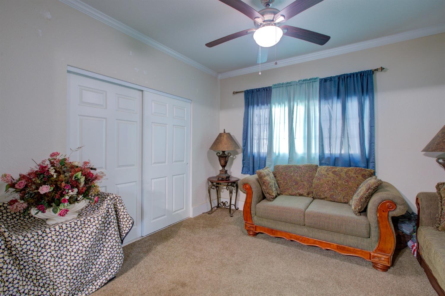Detail Gallery Image 11 of 24 For 221 W 23rd St, Merced,  CA 95340 - 3 Beds | 1 Baths