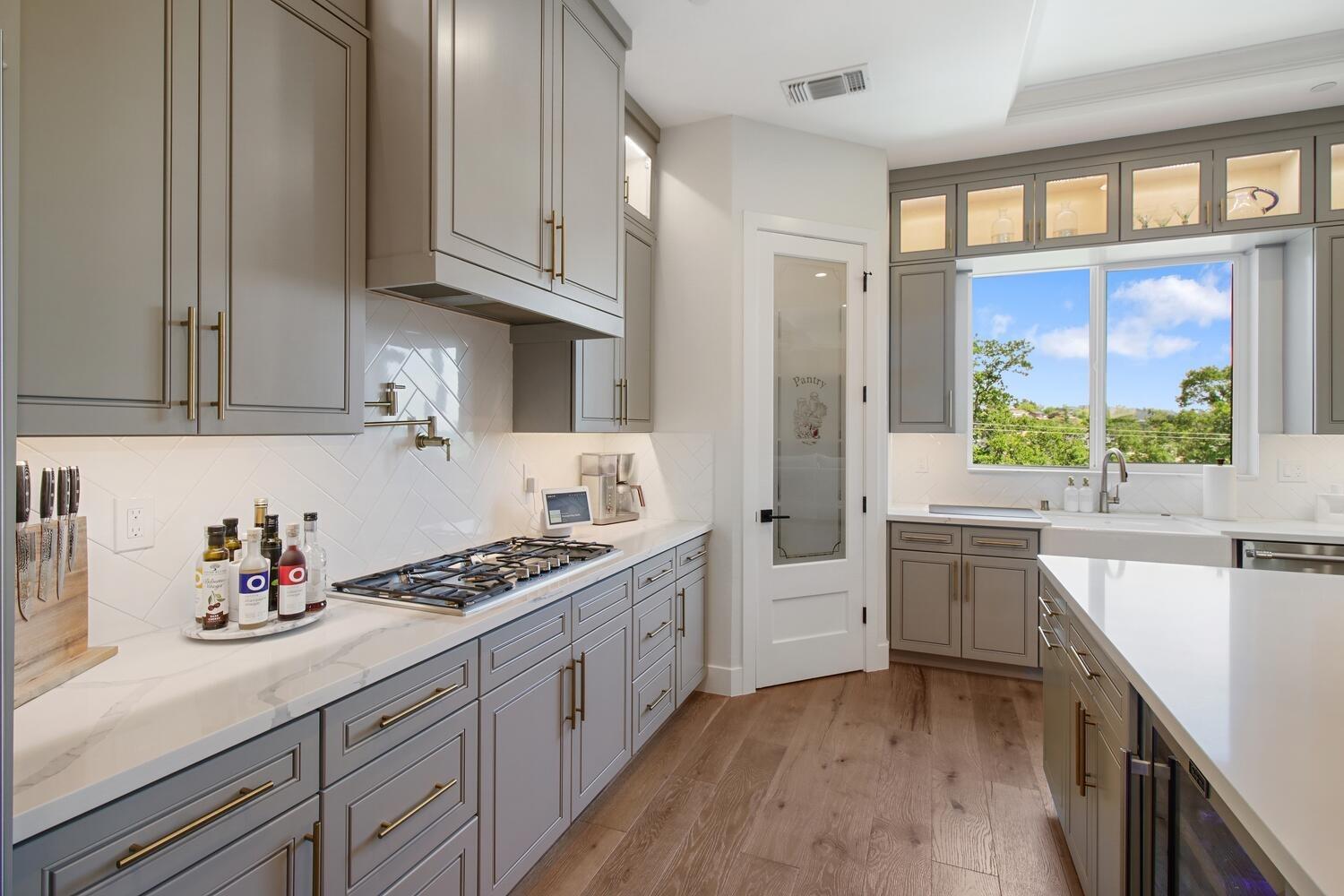 Detail Gallery Image 18 of 73 For 3130 Oakwood Rd, Cameron Park,  CA 95682 - 4 Beds | 4 Baths