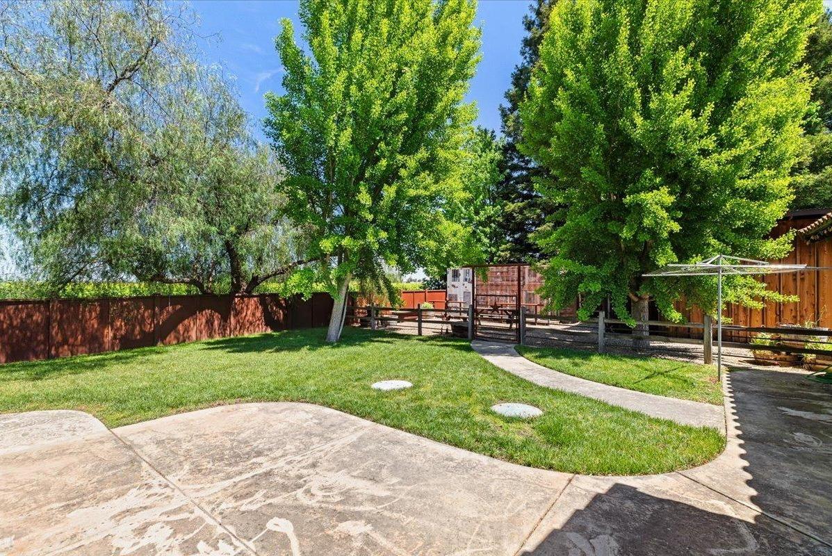 Detail Gallery Image 63 of 95 For 18879 Hidden Lakes Ln, Acampo,  CA 95220 - 3 Beds | 3/2 Baths