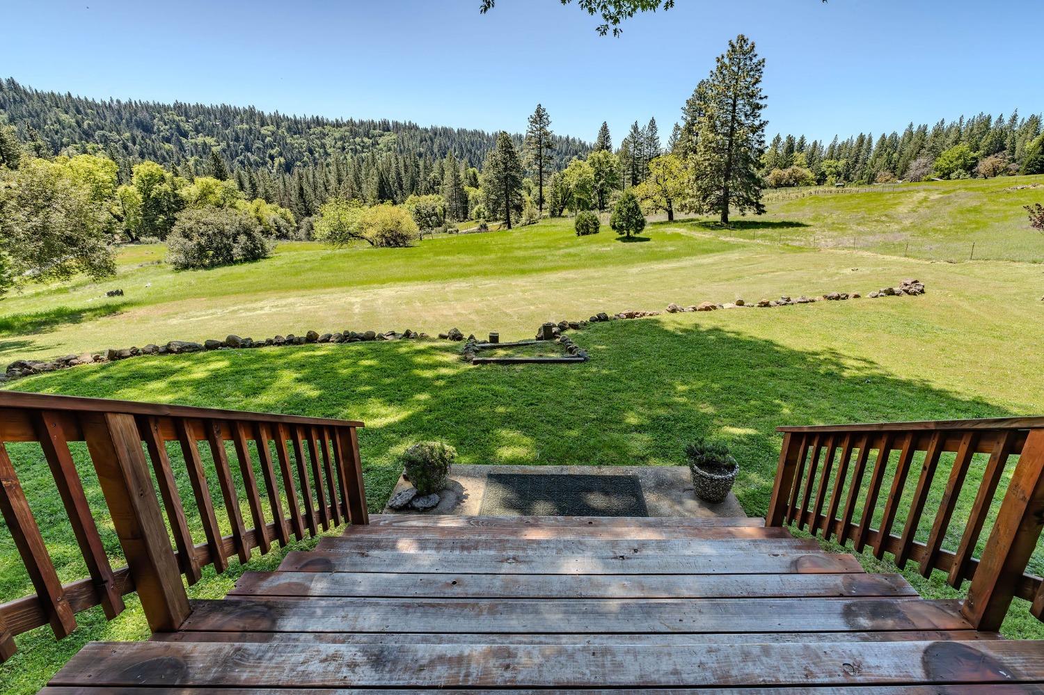 Detail Gallery Image 8 of 83 For 25624 Sherwood Dr, Pioneer,  CA 95666 - 3 Beds | 3 Baths