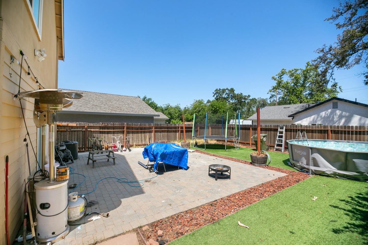 Detail Gallery Image 30 of 30 For 3879 8th Ave, Sacramento,  CA 95817 - 3 Beds | 2/1 Baths