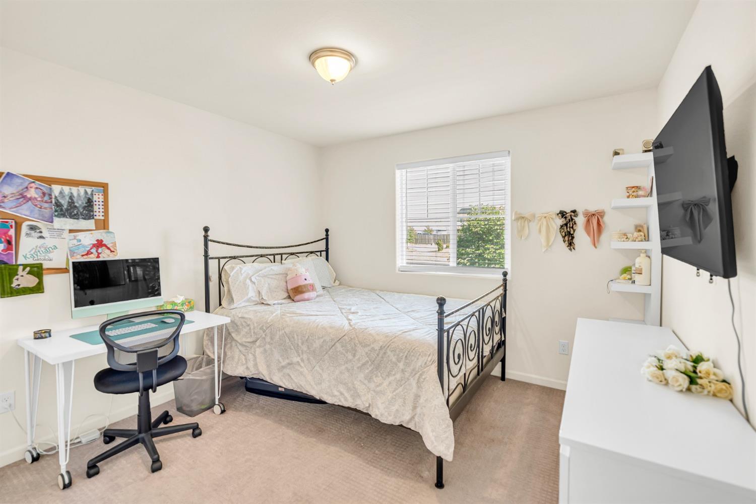 Detail Gallery Image 23 of 42 For 1096 Sierra Bluff St, Plumas Lake,  CA 95961 - 3 Beds | 2 Baths