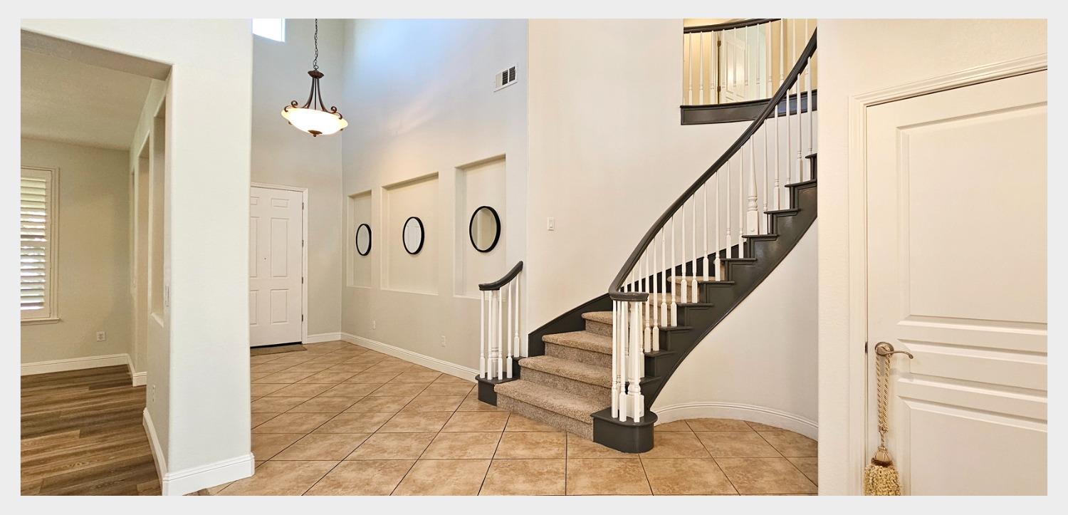Detail Gallery Image 6 of 80 For 2439 Meridian Dr, Lodi,  CA 95242 - 5 Beds | 3 Baths
