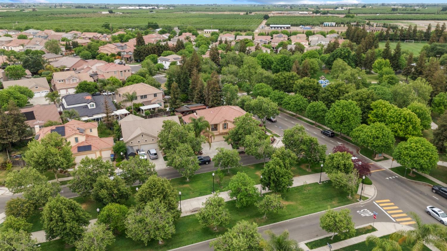 Detail Gallery Image 3 of 66 For 2881 Paseo Entrada Rd, Turlock,  CA 95382 - 4 Beds | 2/1 Baths