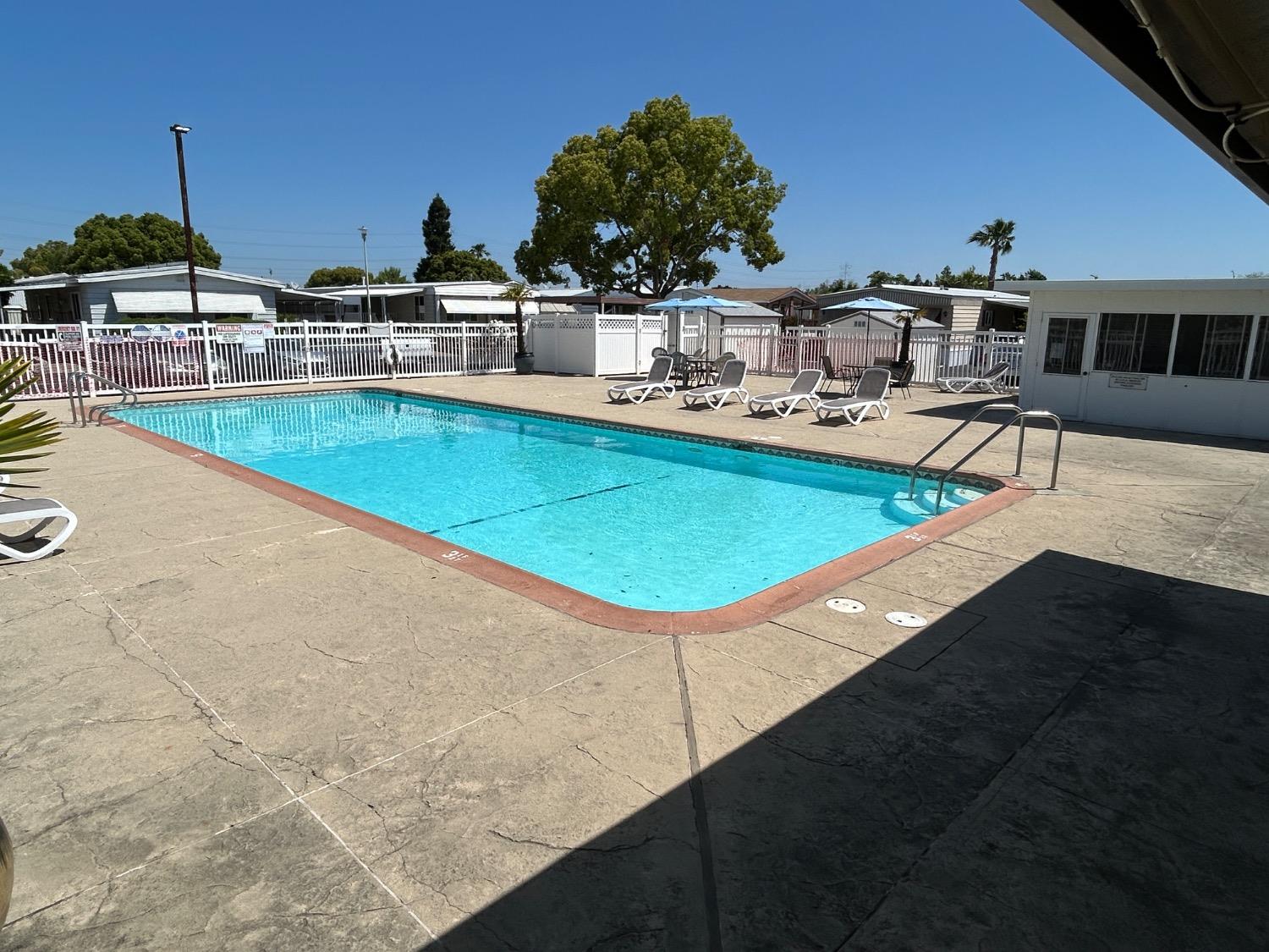Detail Gallery Image 37 of 40 For 6616 Capital Dr 81, Sacramento,  CA 95828 - 2 Beds | 2 Baths