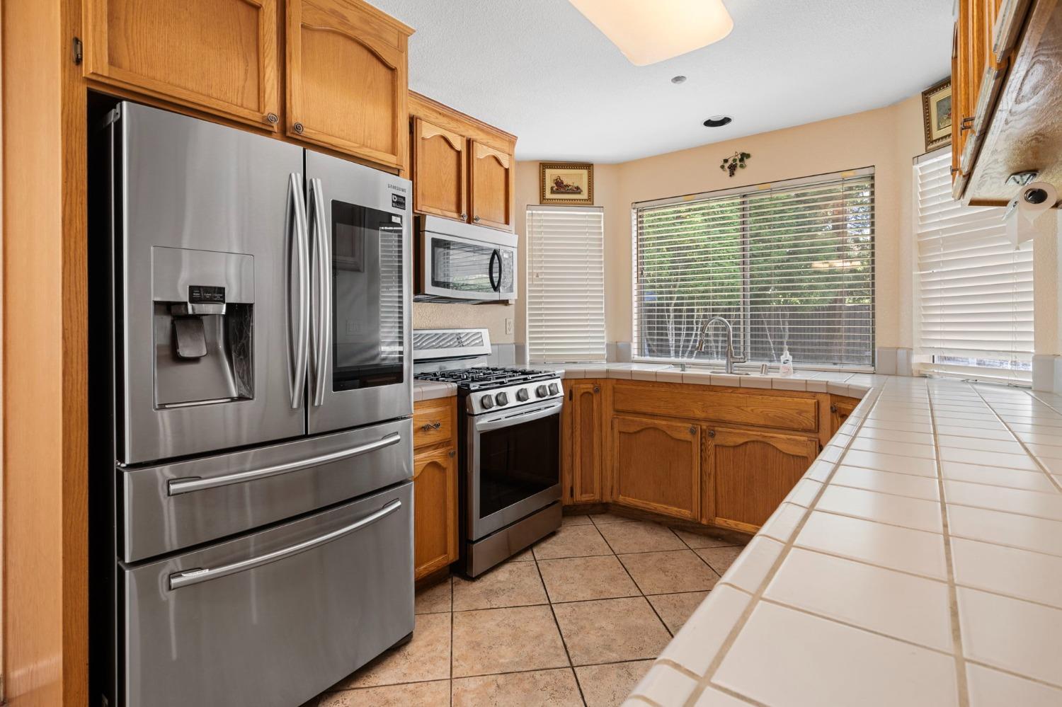 Detail Gallery Image 22 of 45 For 775 Vivian Dr, Livermore,  CA 94550 - 4 Beds | 3 Baths