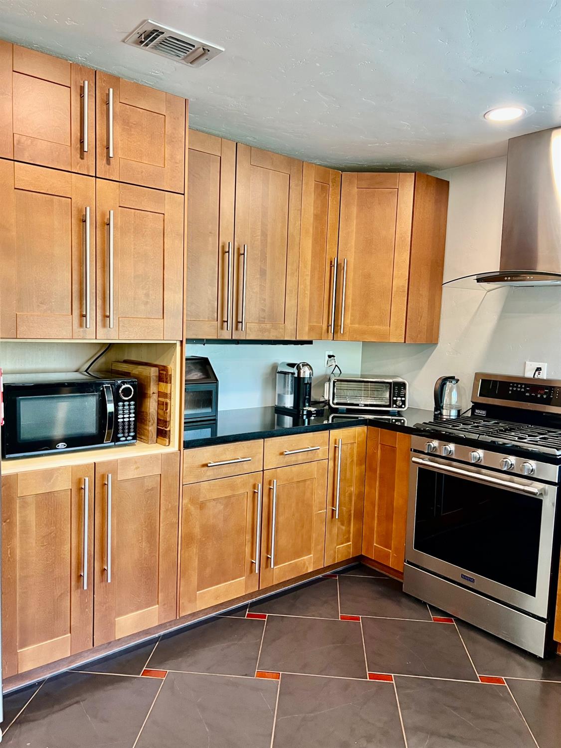 Detail Gallery Image 20 of 49 For 4125 Perry Creek Ct, Antelope,  CA 95843 - 4 Beds | 3 Baths