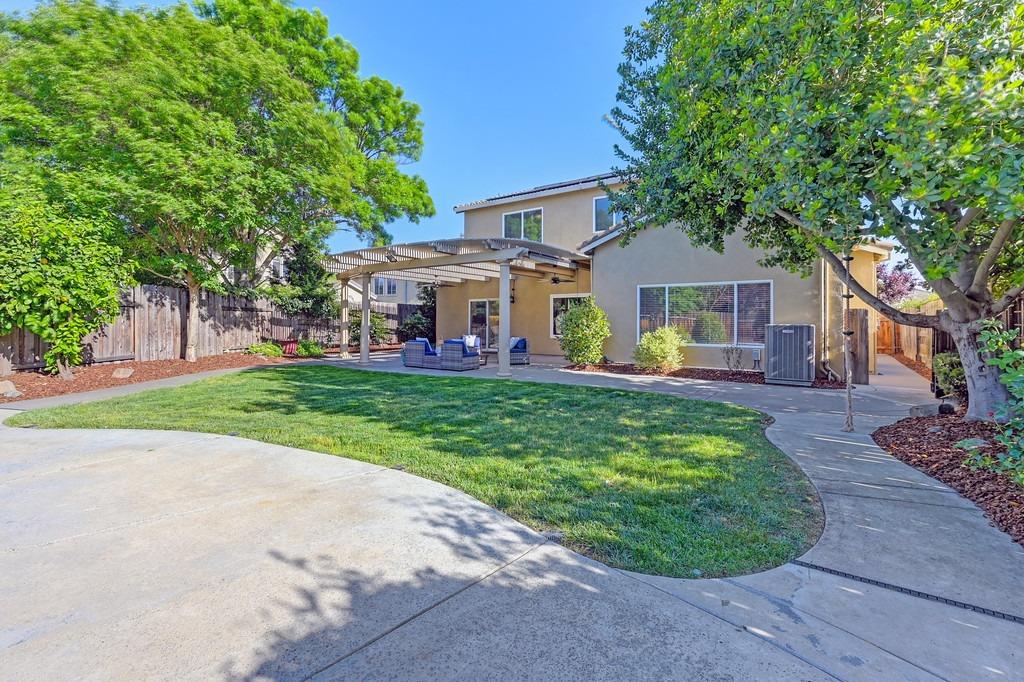 Detail Gallery Image 56 of 63 For 2725 Henri Ct, Davis,  CA 95618 - 5 Beds | 2/1 Baths