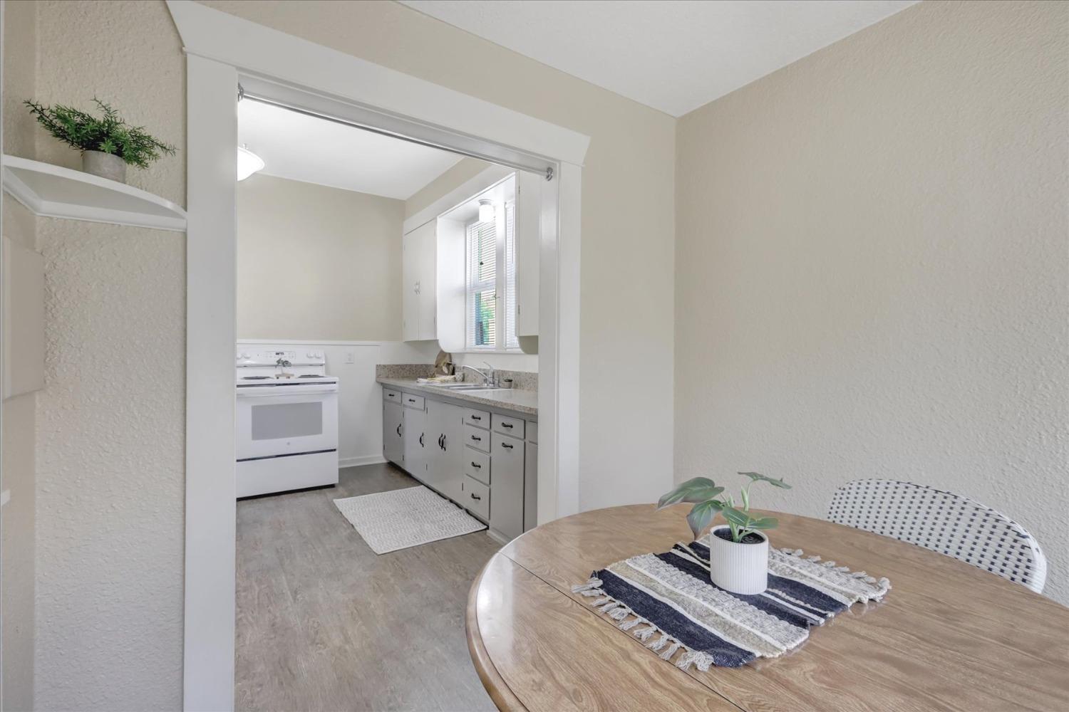 Detail Gallery Image 22 of 81 For 147 South Auburn St, Grass Valley,  CA 95945 - – Beds | – Baths
