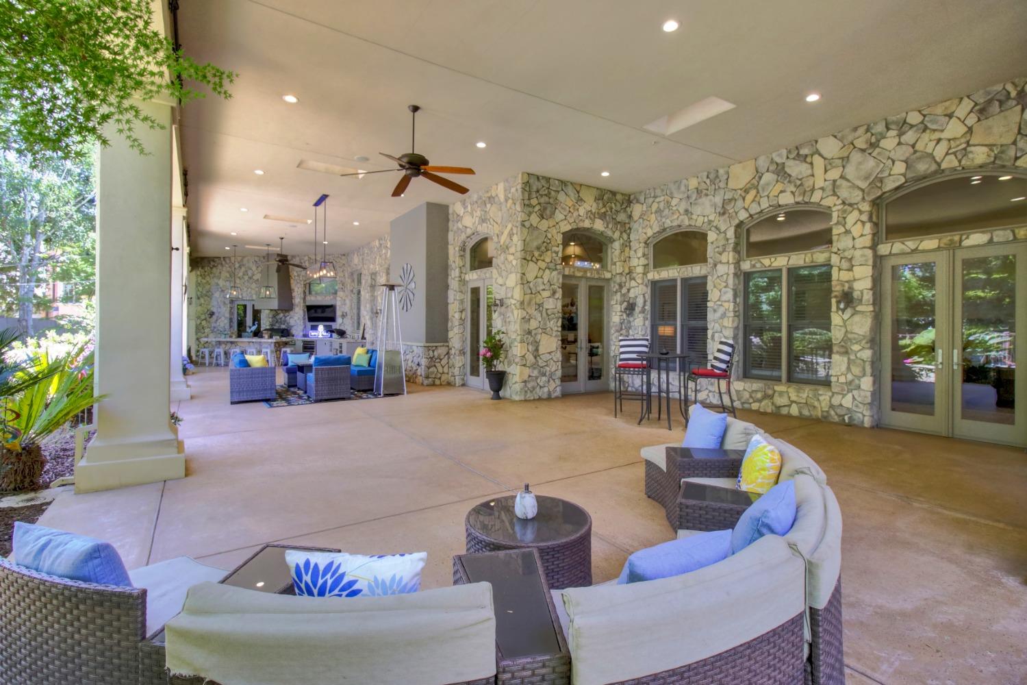 Detail Gallery Image 68 of 81 For 5011 Jardin Ln, Carmichael,  CA 95608 - 4 Beds | 4 Baths