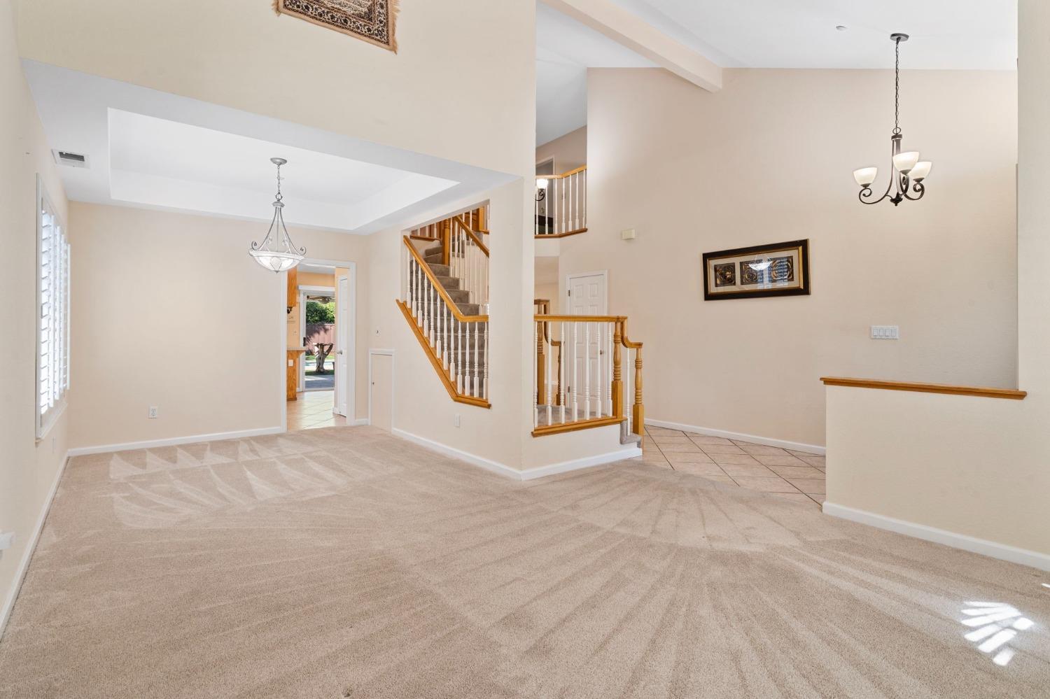 Detail Gallery Image 10 of 45 For 775 Vivian Dr, Livermore,  CA 94550 - 4 Beds | 3 Baths