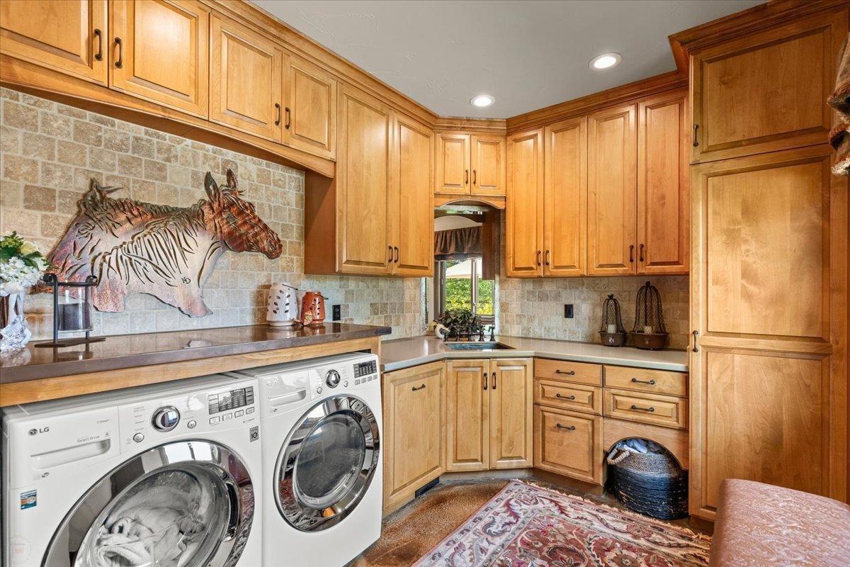 Detail Gallery Image 29 of 95 For 18879 Hidden Lakes Ln, Acampo,  CA 95220 - 3 Beds | 3/2 Baths