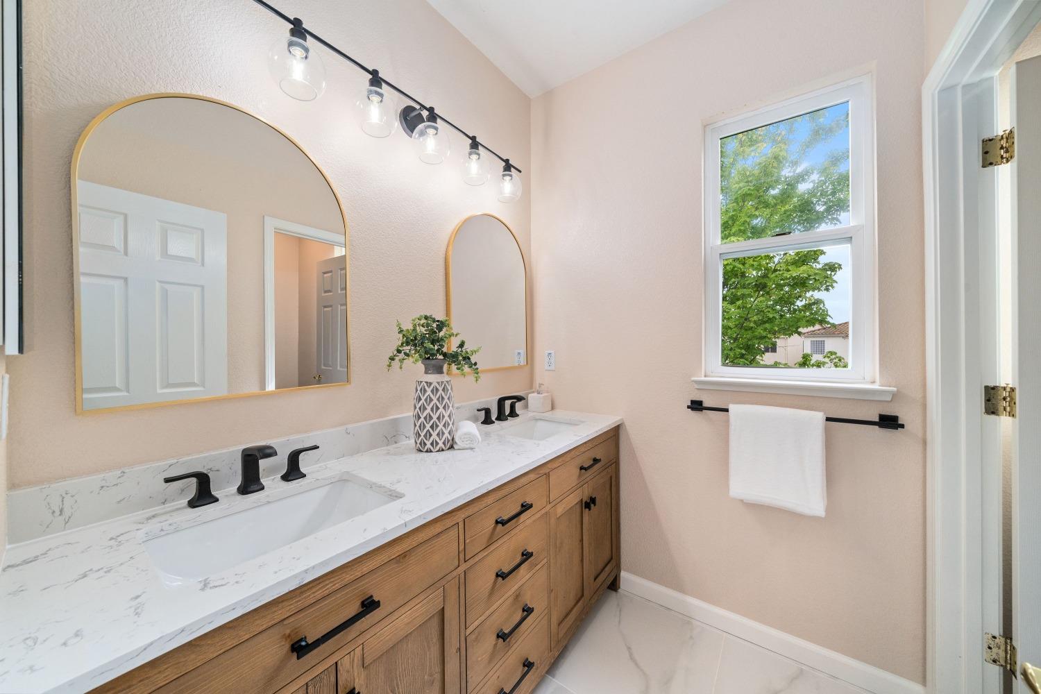 Detail Gallery Image 31 of 44 For 2475 Minden Ct, Sacramento,  CA 95835 - 4 Beds | 2/1 Baths