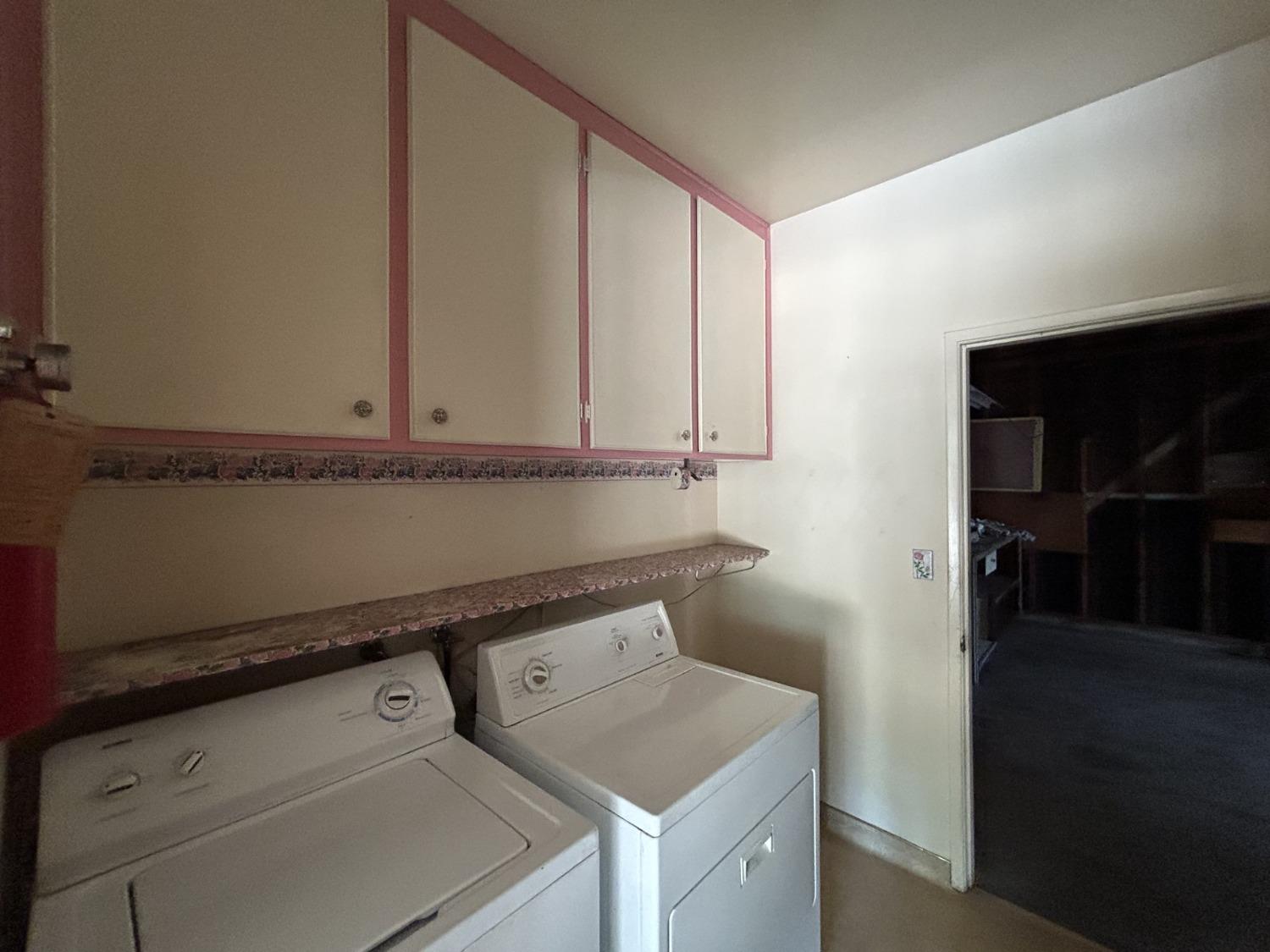 Detail Gallery Image 14 of 18 For 1008 Wellington Dr, Modesto,  CA 95350 - 4 Beds | 2/1 Baths