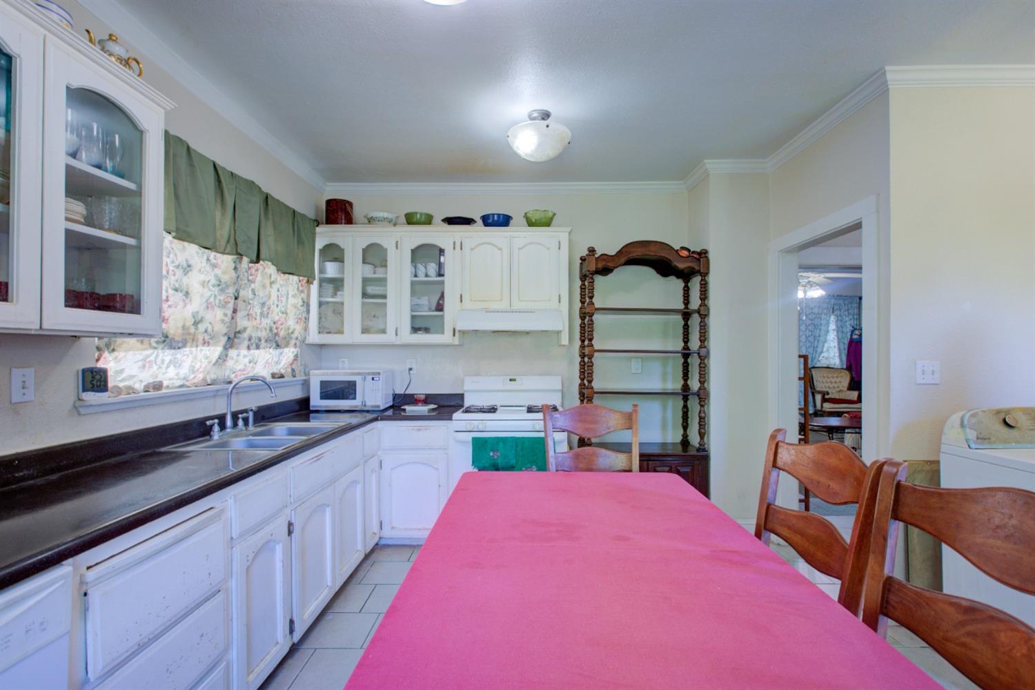 Detail Gallery Image 18 of 24 For 221 W 23rd St, Merced,  CA 95340 - 3 Beds | 1 Baths