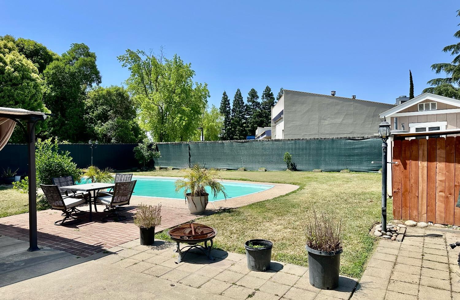 Detail Gallery Image 20 of 24 For 1833 Reisling Dr, Lodi,  CA 95240 - 4 Beds | 2 Baths