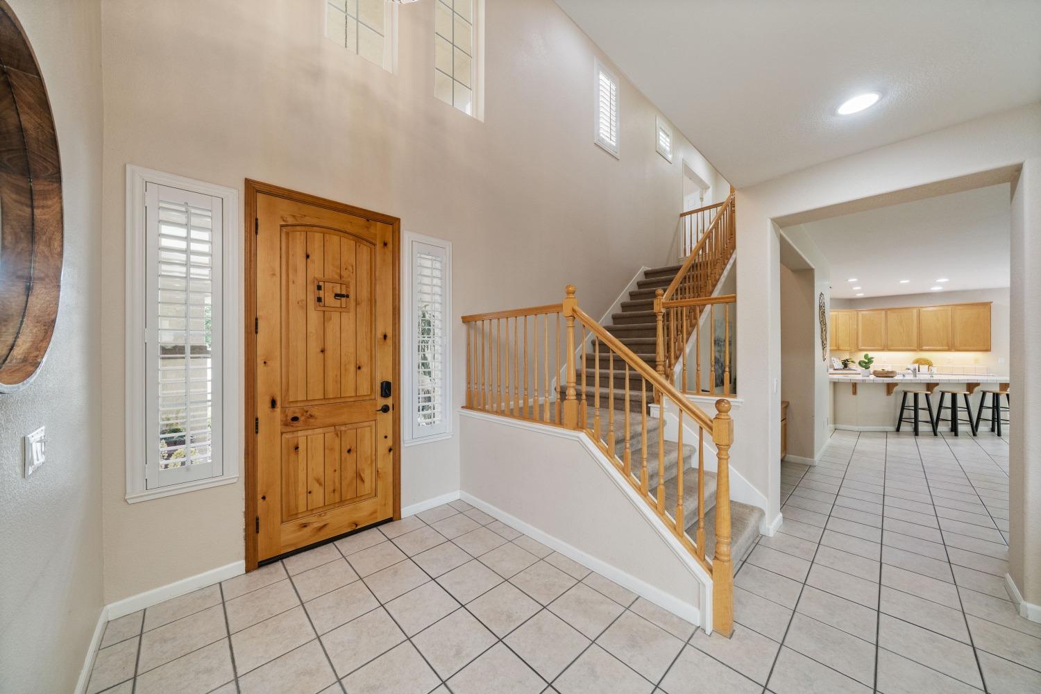 Detail Gallery Image 4 of 44 For 2475 Minden Ct, Sacramento,  CA 95835 - 4 Beds | 2/1 Baths