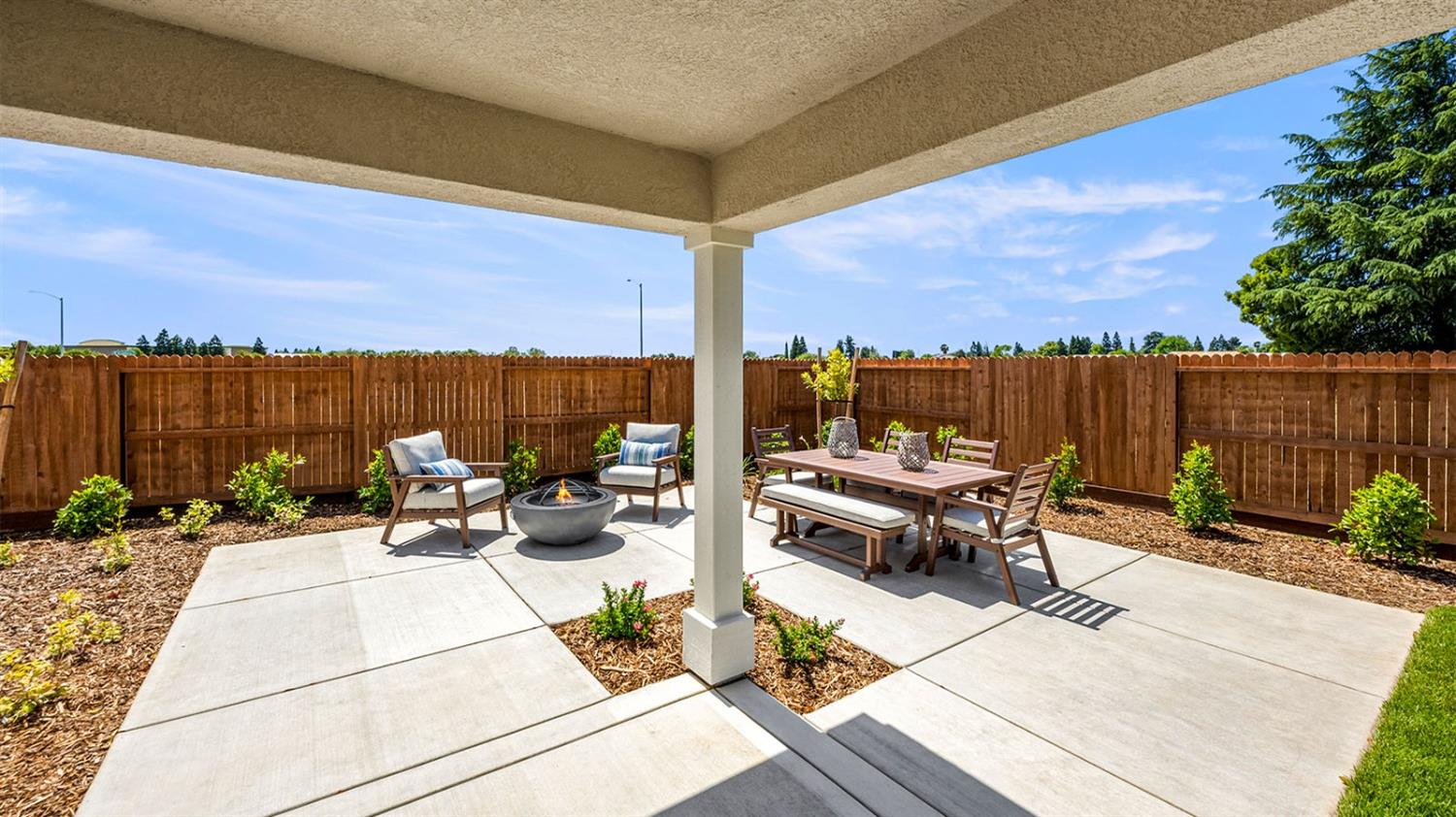 Strawberry Drive, Yuba City, California image 8