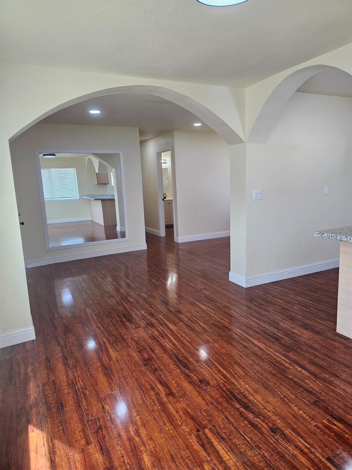 Detail Gallery Image 3 of 21 For 46 Arizona Way, Olivehurst,  CA 95961 - 3 Beds | 2 Baths