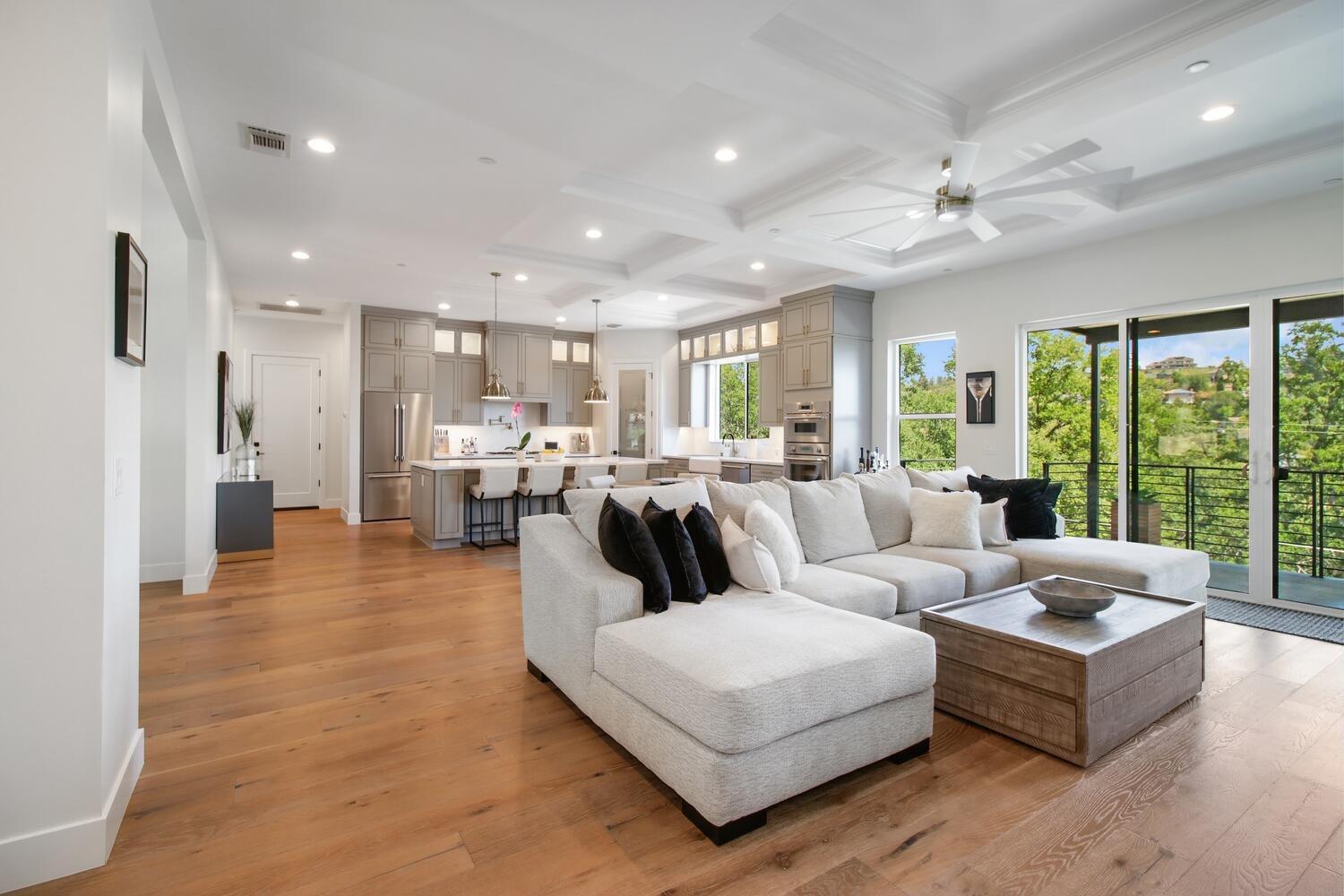 Detail Gallery Image 9 of 73 For 3130 Oakwood Rd, Cameron Park,  CA 95682 - 4 Beds | 4 Baths