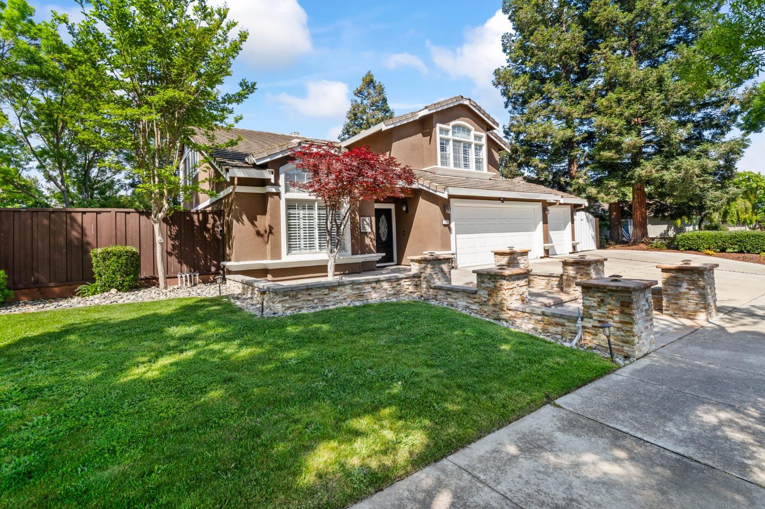 Detail Gallery Image 2 of 45 For 775 Vivian Dr, Livermore,  CA 94550 - 4 Beds | 3 Baths