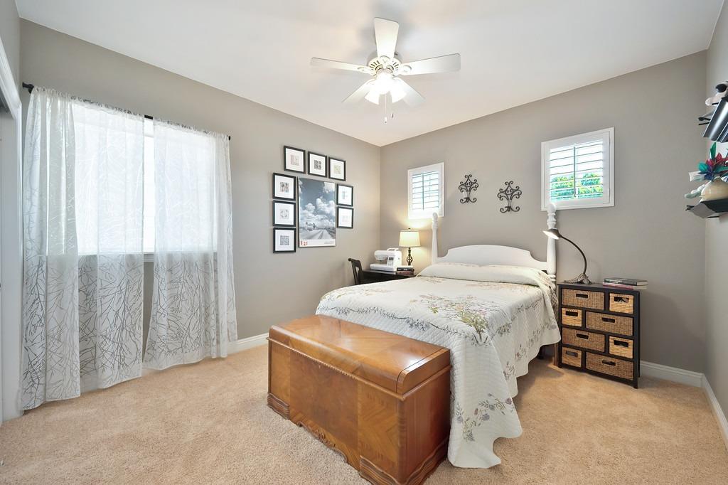 Detail Gallery Image 17 of 44 For 2425 Rockrose Cir, Roseville,  CA 95747 - 4 Beds | 3 Baths