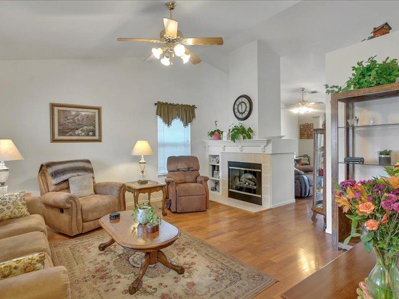 S Michelle Dr, Yuba City, California image 8