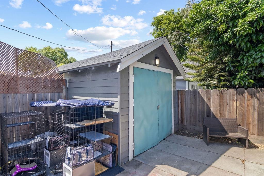 Detail Gallery Image 36 of 39 For 414 W Vine St, Stockton,  CA 95203 - 3 Beds | 2 Baths
