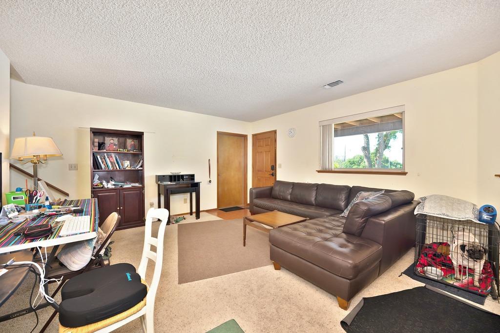 Detail Gallery Image 47 of 68 For 74 Greenbrier Dr, Oroville,  CA 95966 - 3 Beds | 3 Baths