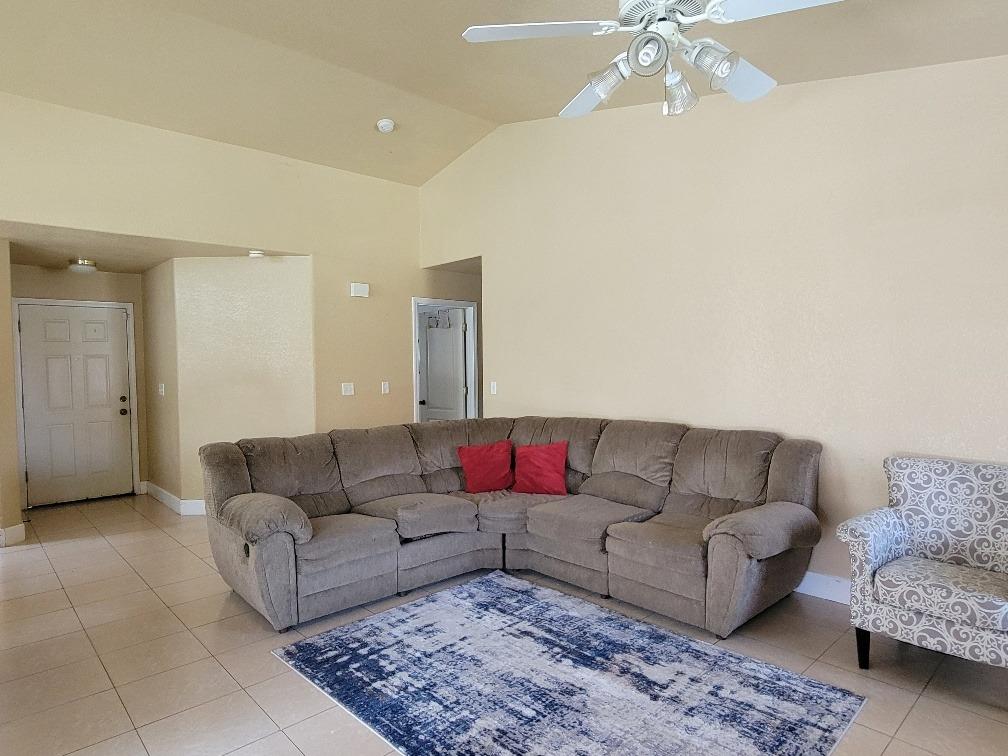 Detail Gallery Image 8 of 31 For 628 Vintner St, Los Banos,  CA 93635 - 3 Beds | 2 Baths