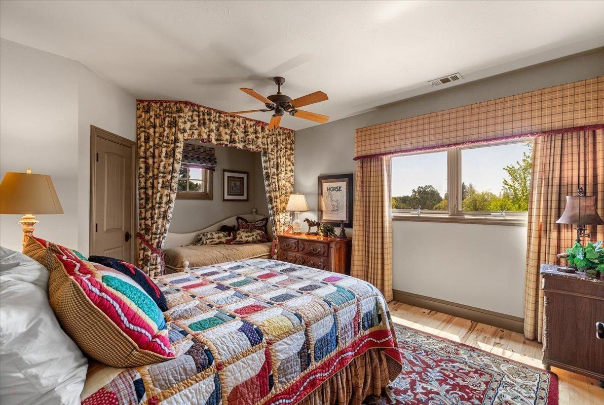 Detail Gallery Image 35 of 95 For 18879 Hidden Lakes Ln, Acampo,  CA 95220 - 3 Beds | 3/2 Baths