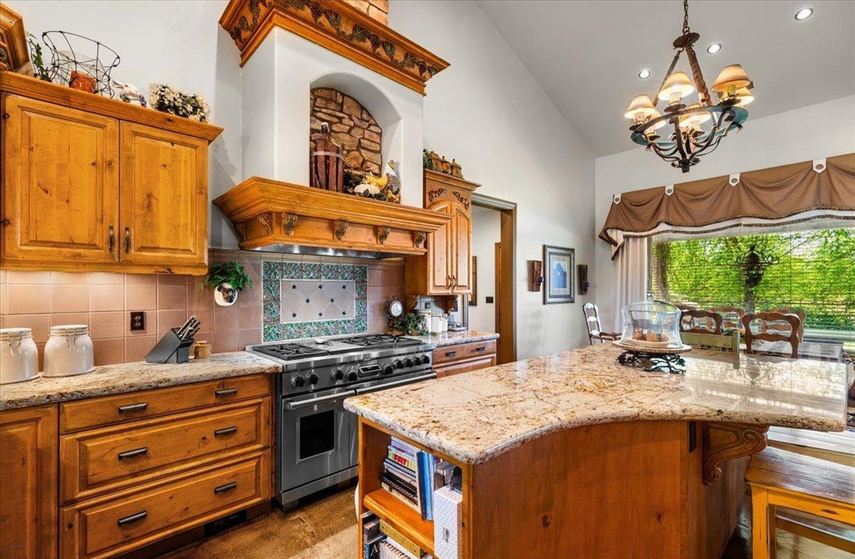 Detail Gallery Image 24 of 95 For 18879 Hidden Lakes Ln, Acampo,  CA 95220 - 3 Beds | 3/2 Baths