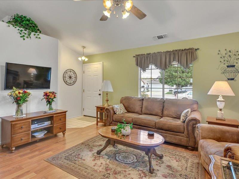 S Michelle Dr, Yuba City, California image 9