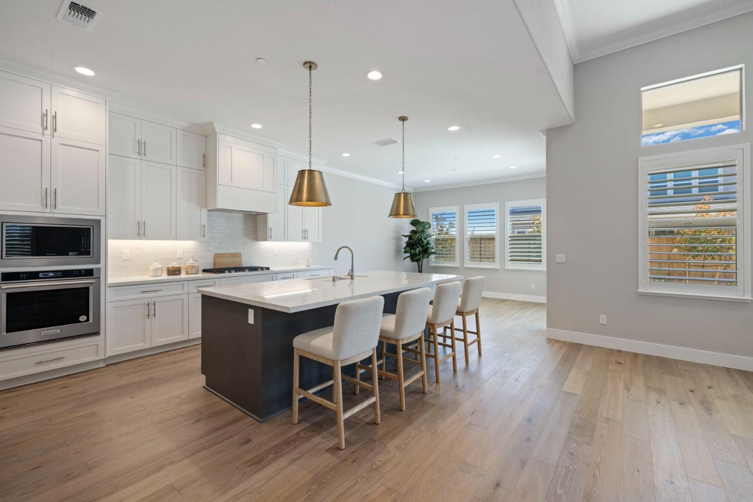Detail Gallery Image 6 of 29 For 2932 Carrousel, Lodi,  CA 95242 - 3 Beds | 2/1 Baths