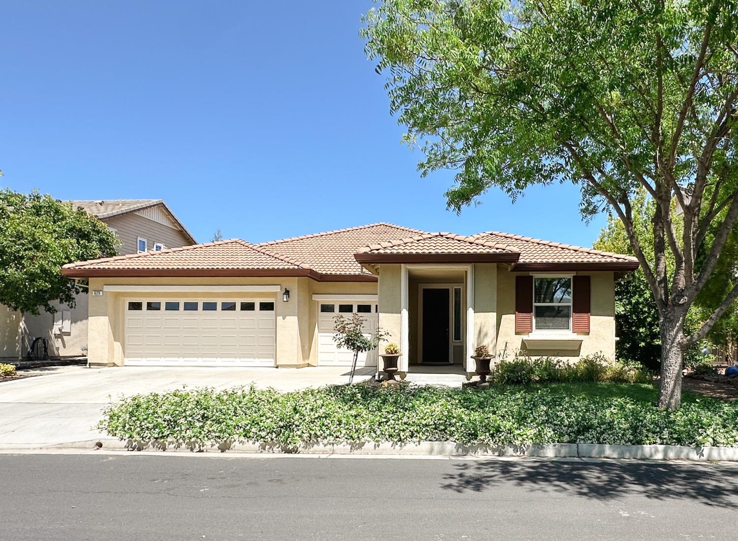Detail Gallery Image 1 of 46 For 629 Ray Ct, Brentwood,  CA 94513 - 4 Beds | 3 Baths